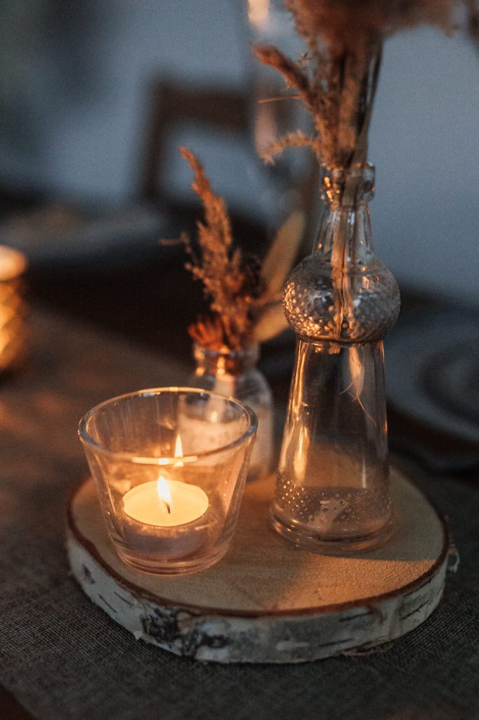 hochzeitsdeko mieten; hochzeitsdeko leihen; hochzeitsdeko leihen rostock; dekoverleih rostock; dekoverleih hochzeit; dekoleihen; dekomieten; hochzeitsdekoration leihen; hochzeitsverleih rostock; vintagedeko; windlichter mieten